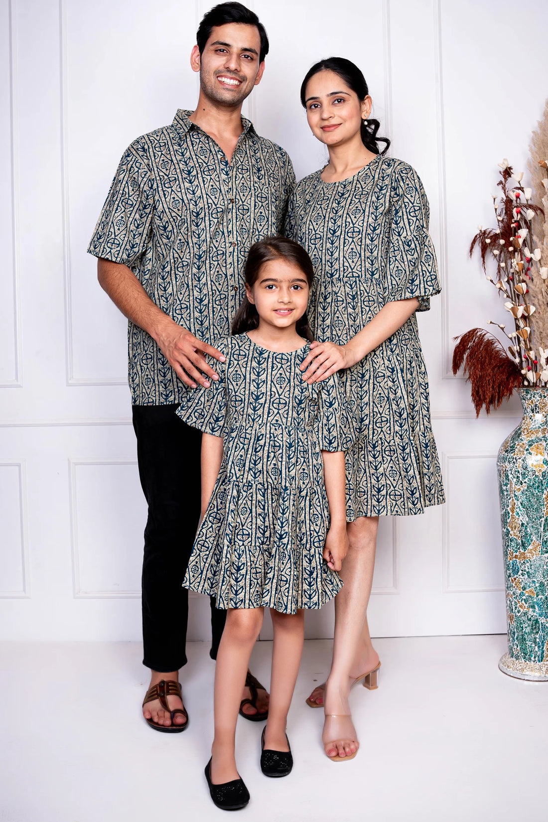 Grey & blue Printed Family Sets with Matching Dress & shirts