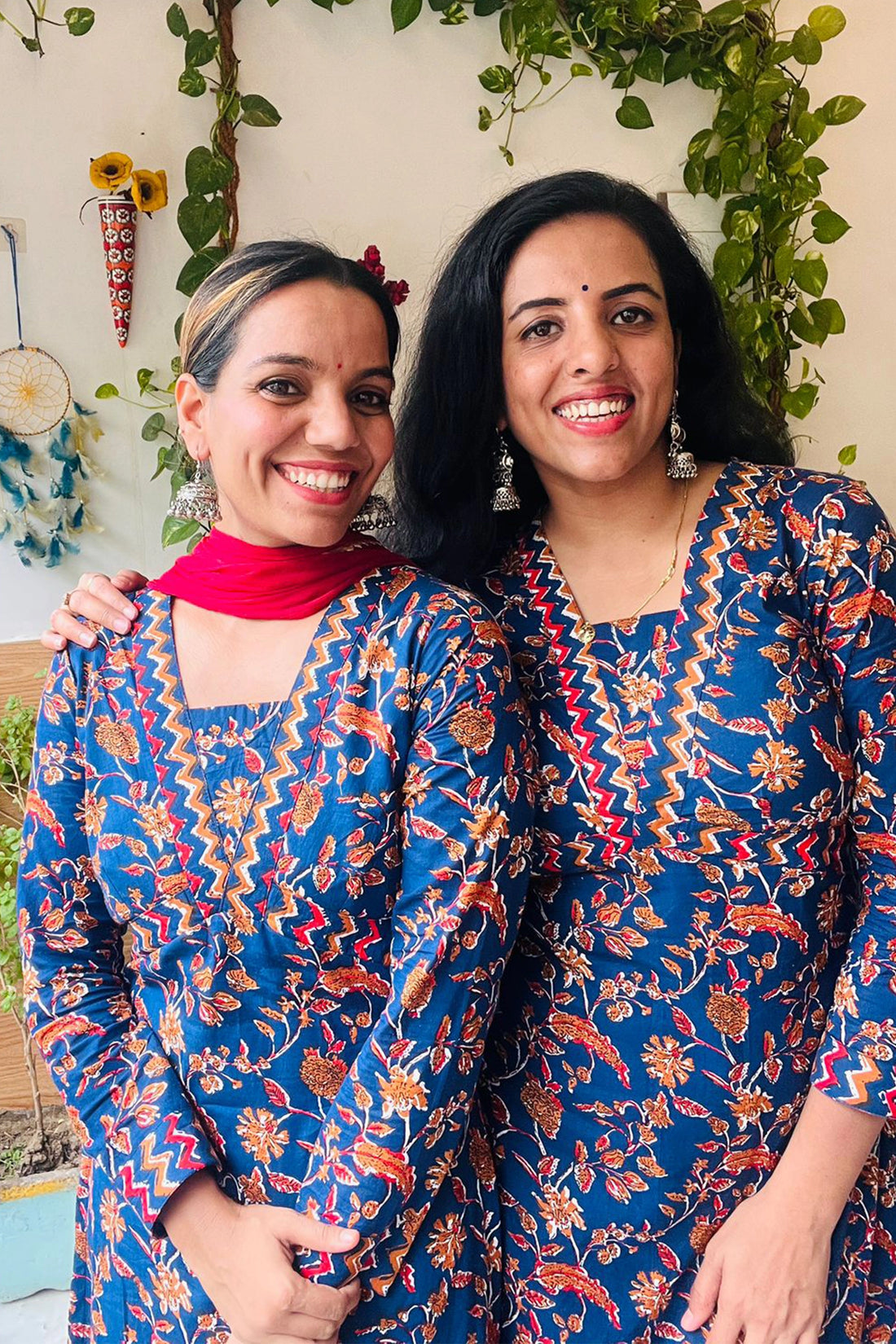 Navy Blue Printed Suit Set With Pants For Sister's