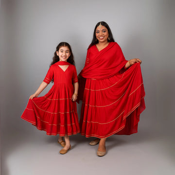 Red tiered Anarkha Set For Mom And Daughter