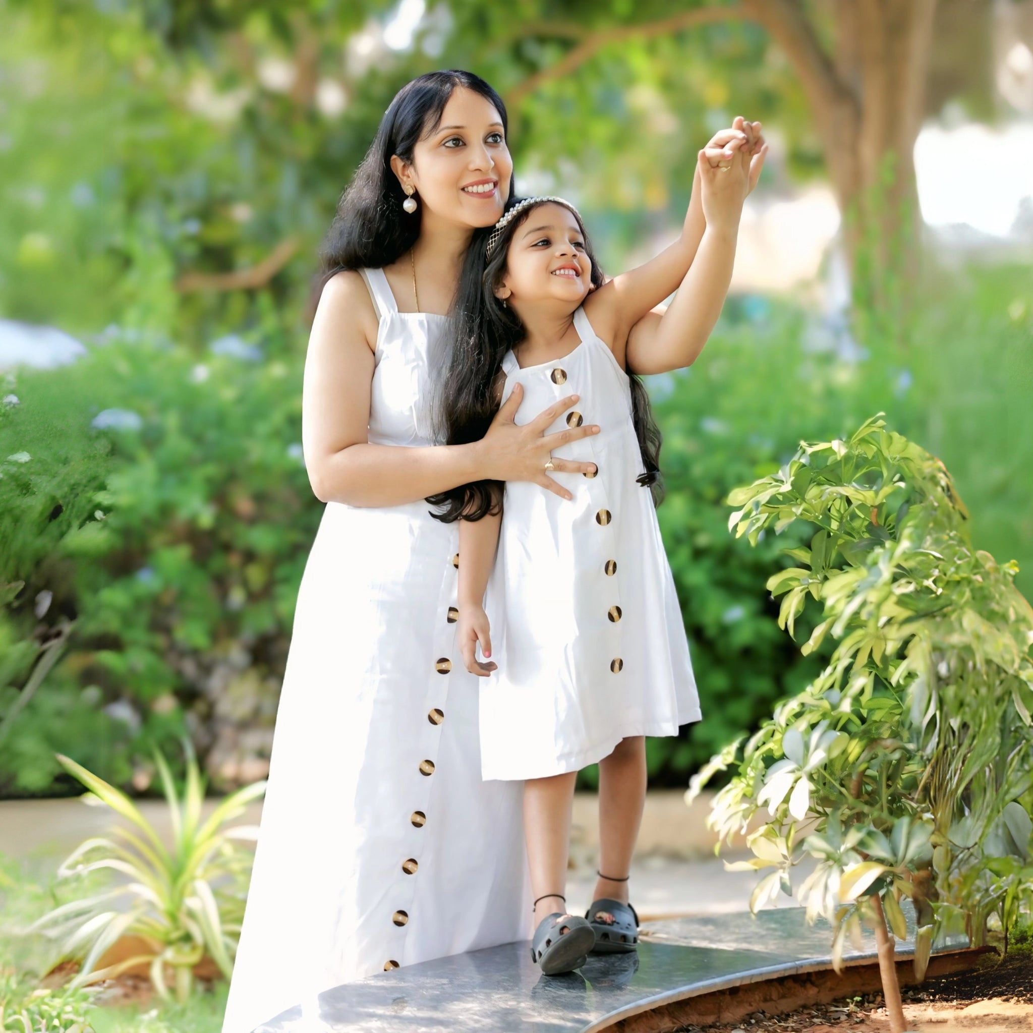 White Loom Maxi Dress for Mom And Daughter Set