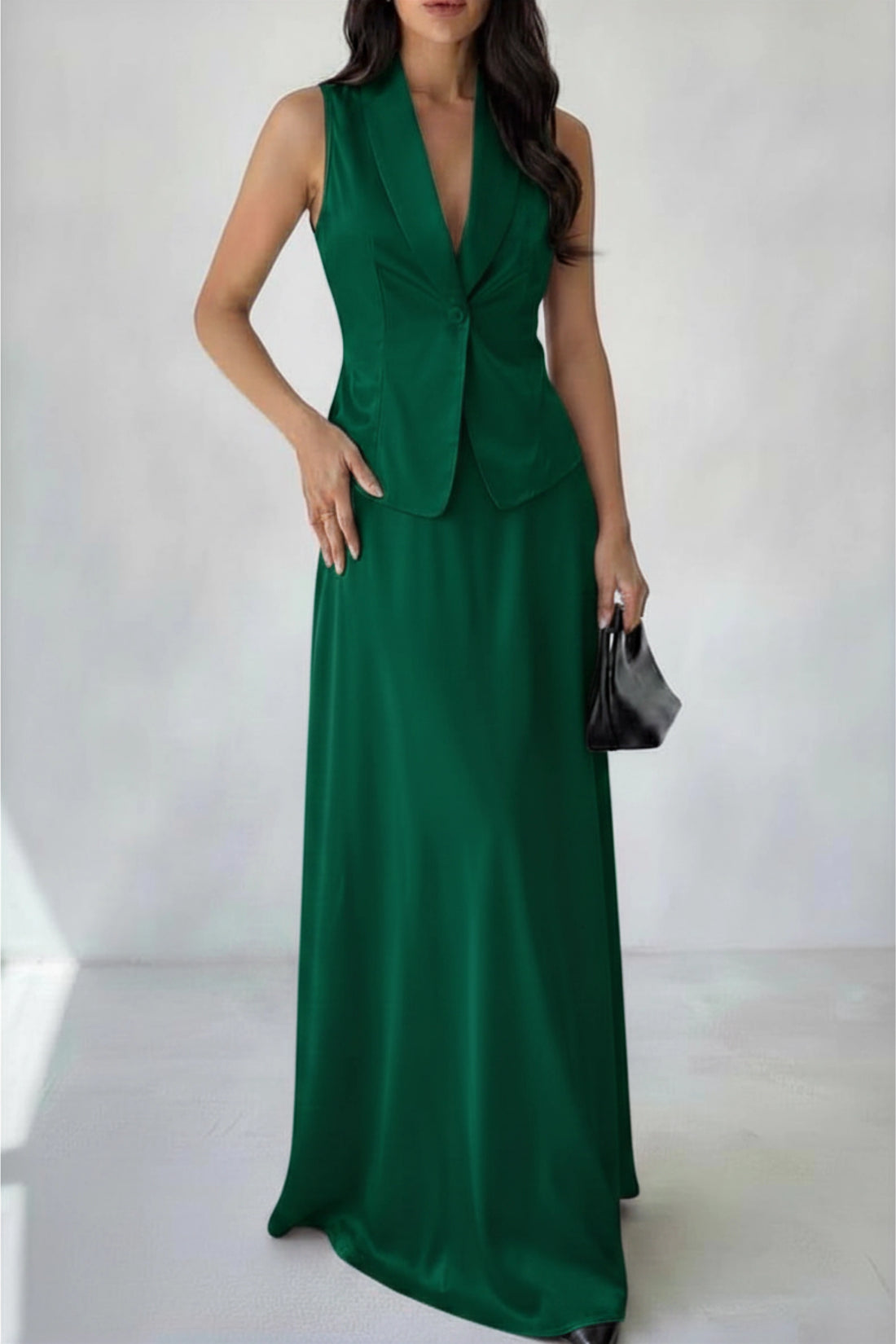 Evara Satin Set – Emerald Depth