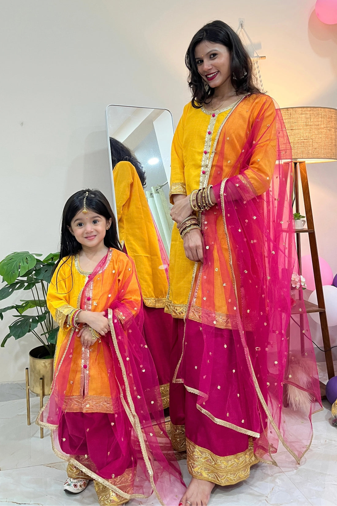 Gulabi Sunehri Mom & Me Farsi Salwar Set.