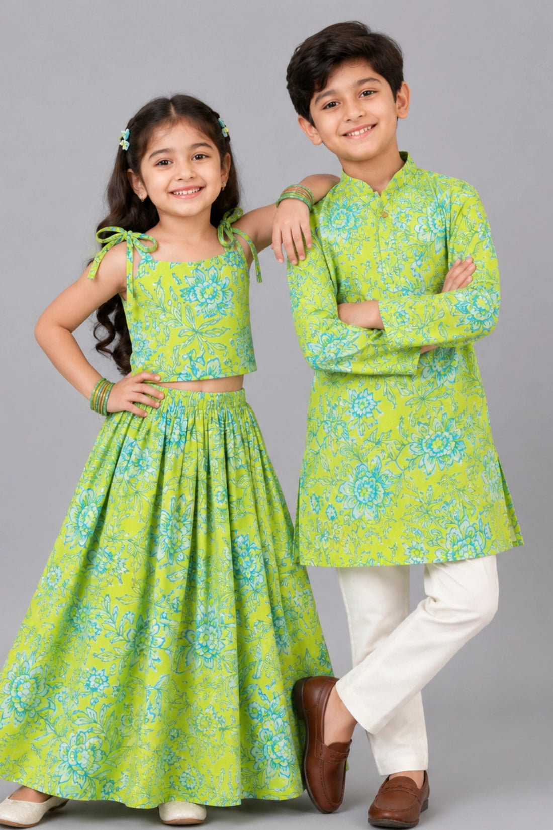 Avni Floral Twinning Set