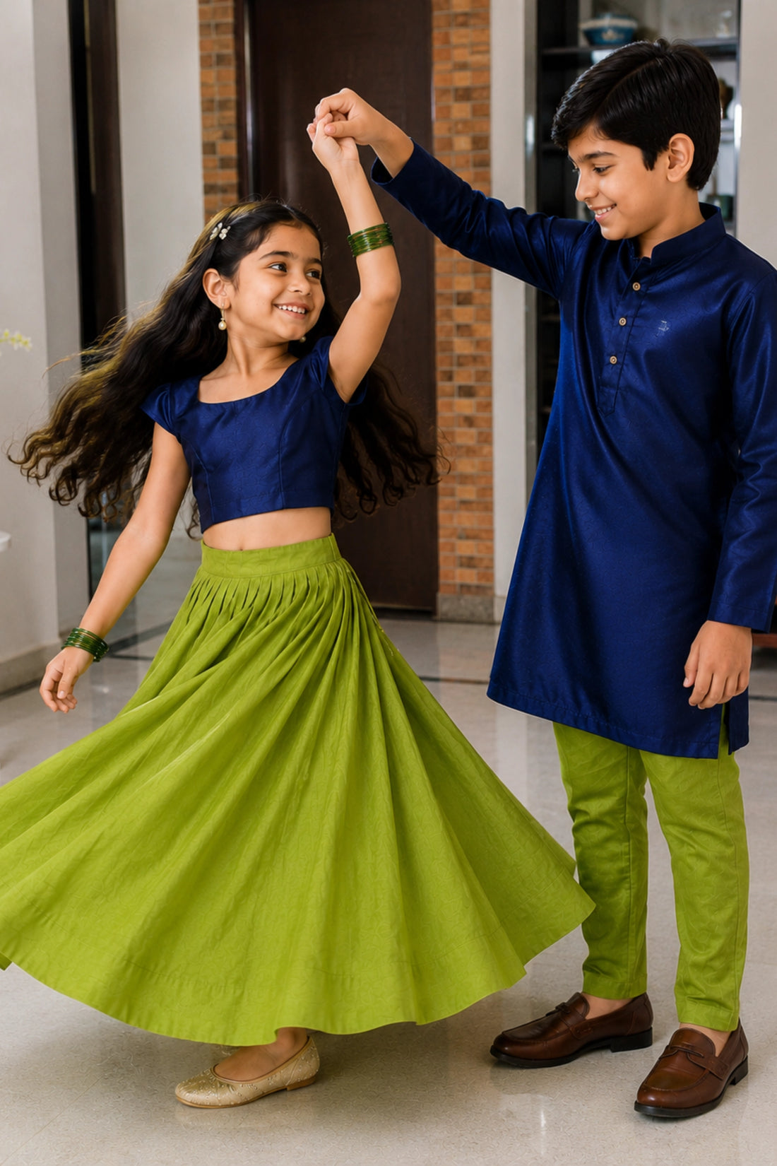 Neel Pankh Sibling Set