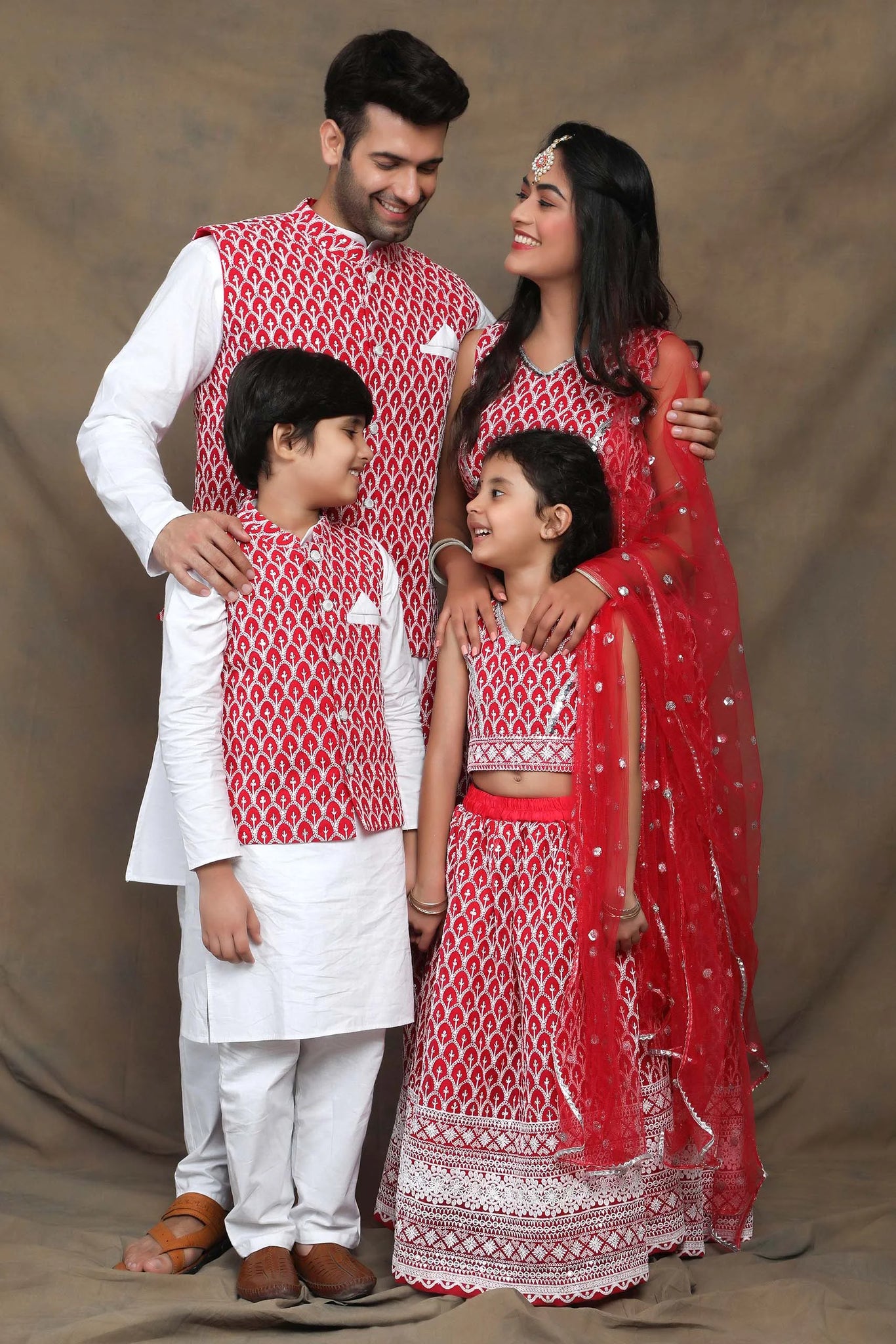 Family with same sales dress