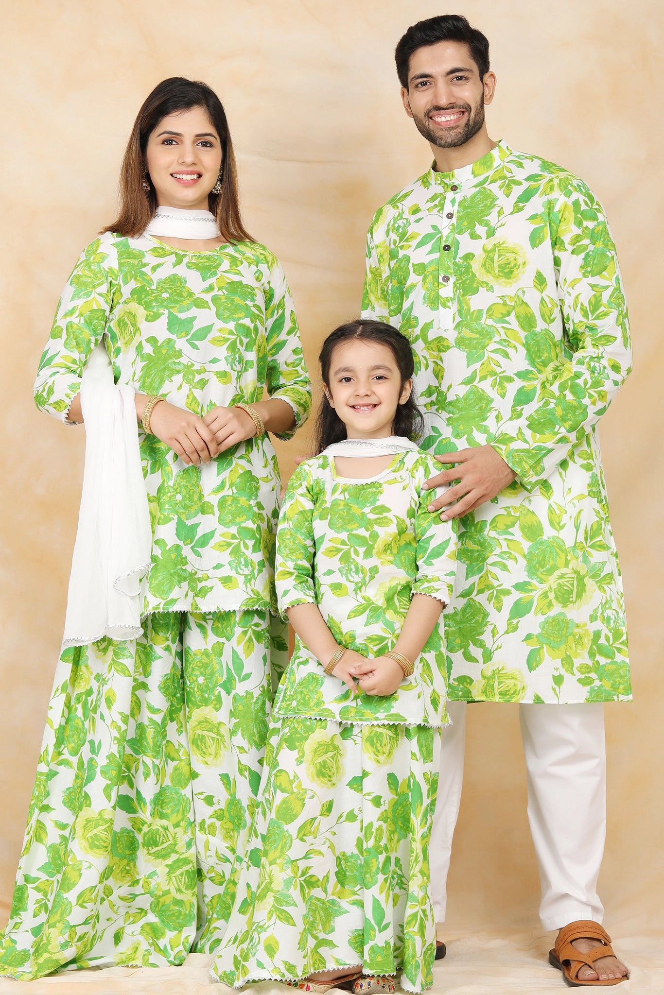Ethnic Family Matching Outfit Set With Fuchsia And White Threadwork Em