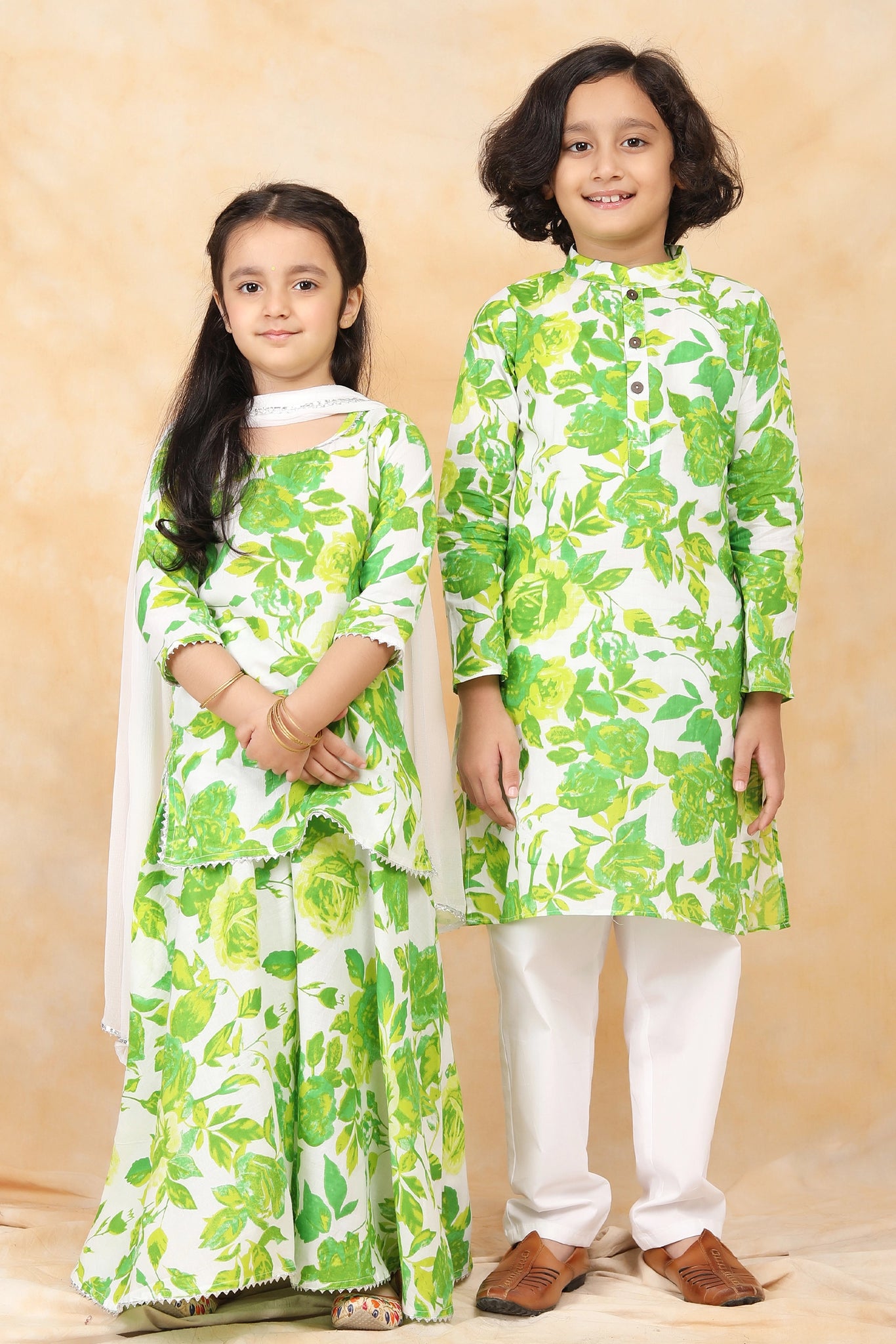 Green and White Floral Printed Suit Set with Matching Kurta Pyjama Twi