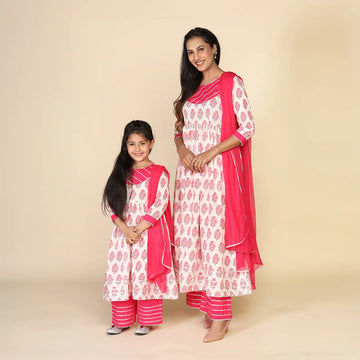 White and Fuchsia Floral Leheriya Suit set