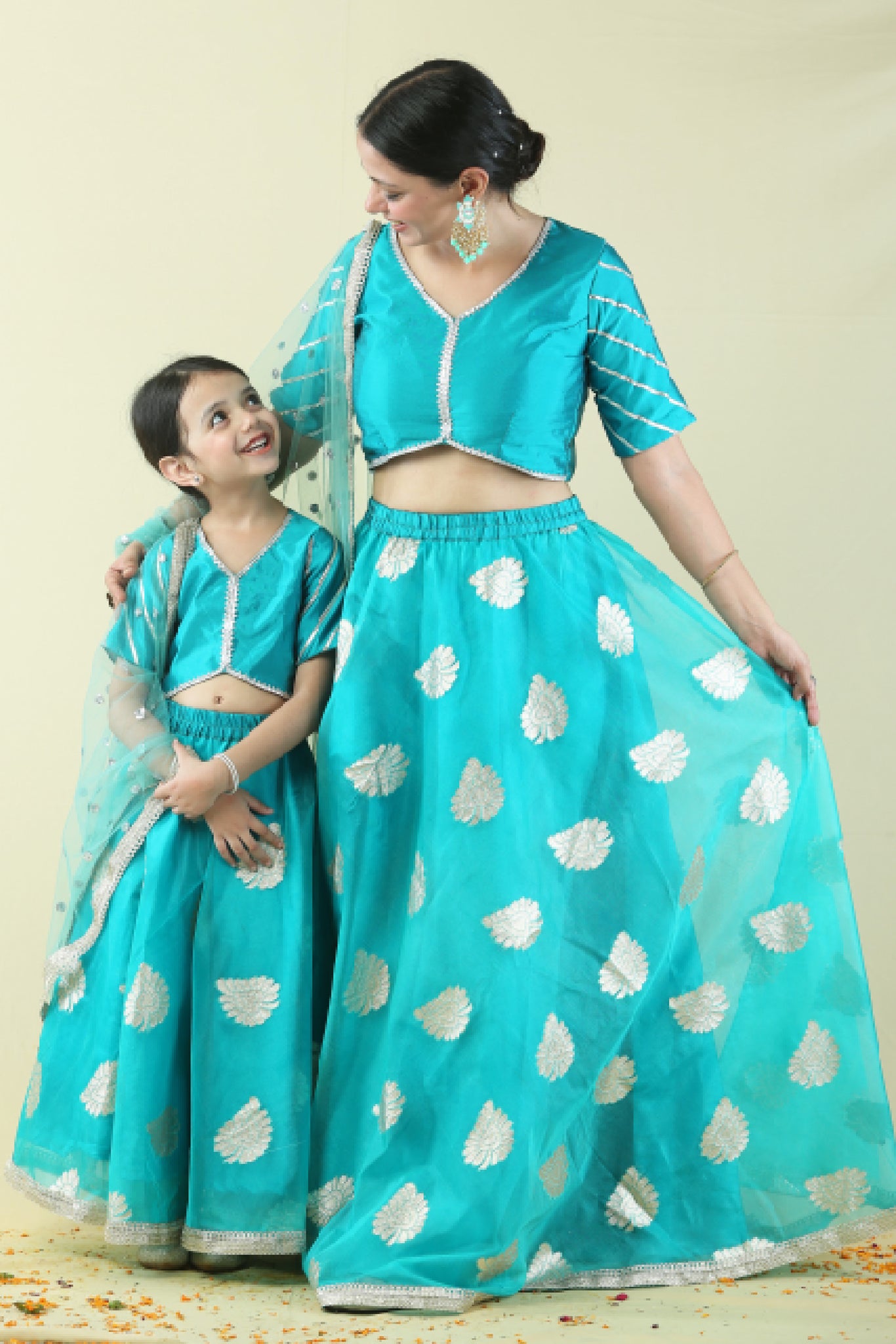 Marvelous Heavy Wedding Wear Mother Daughter Style Lehenga Choli Combo | Mother  daughter fashion, Rent dresses, Lehenga