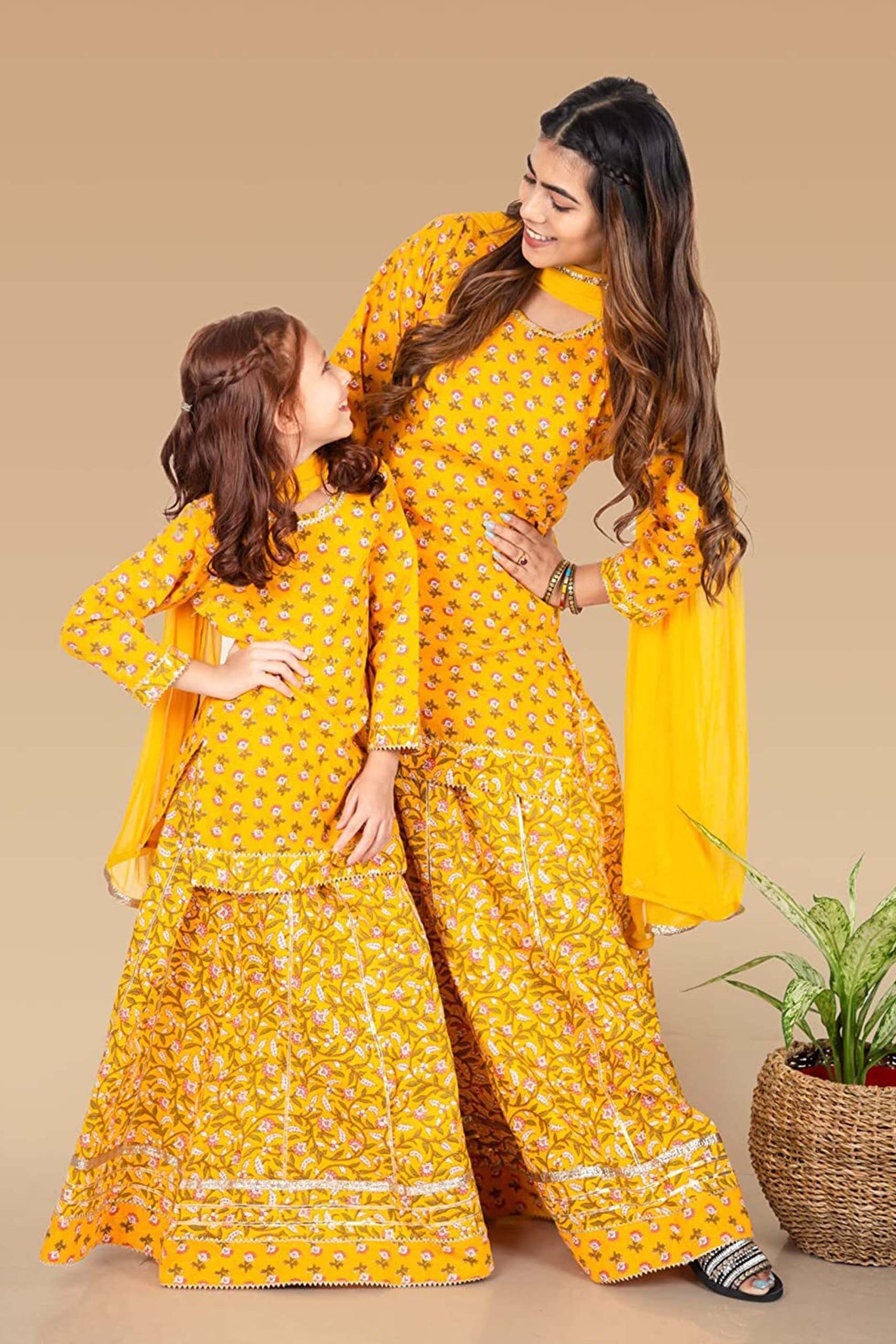 Mother Daughter Net Embroidered Lehenga Choli Set Designer Crop Top Lehenga  Kids Indian Dress Lehenga Mother Daughter Combo Made to Order - Etsy