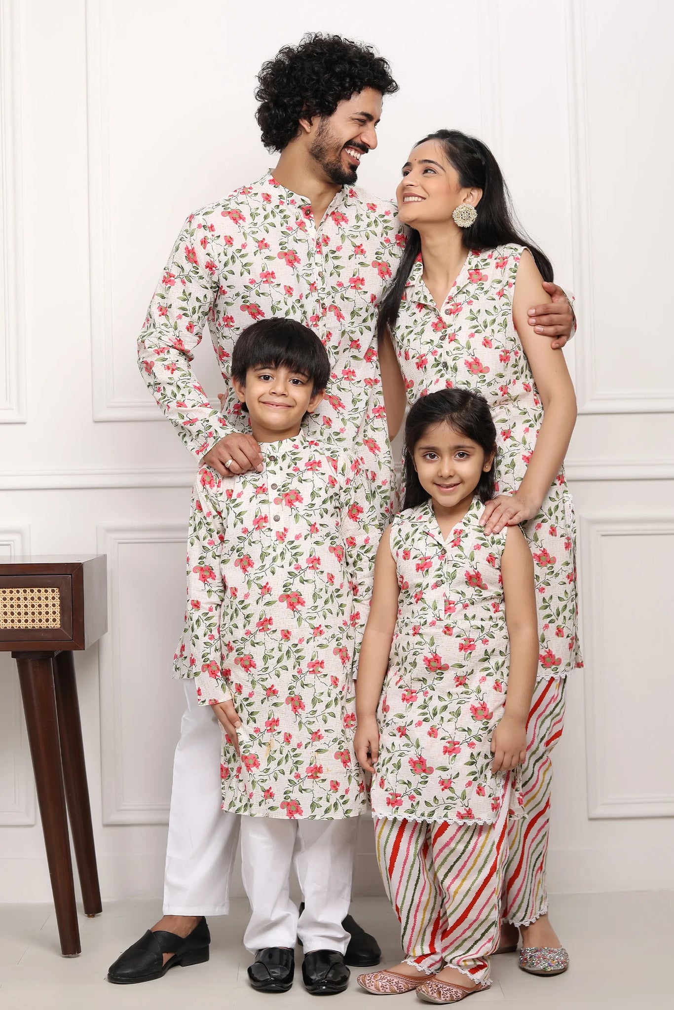Family Twin Set: White Multifloral Collared Suit With Matching Kurta Pyjama