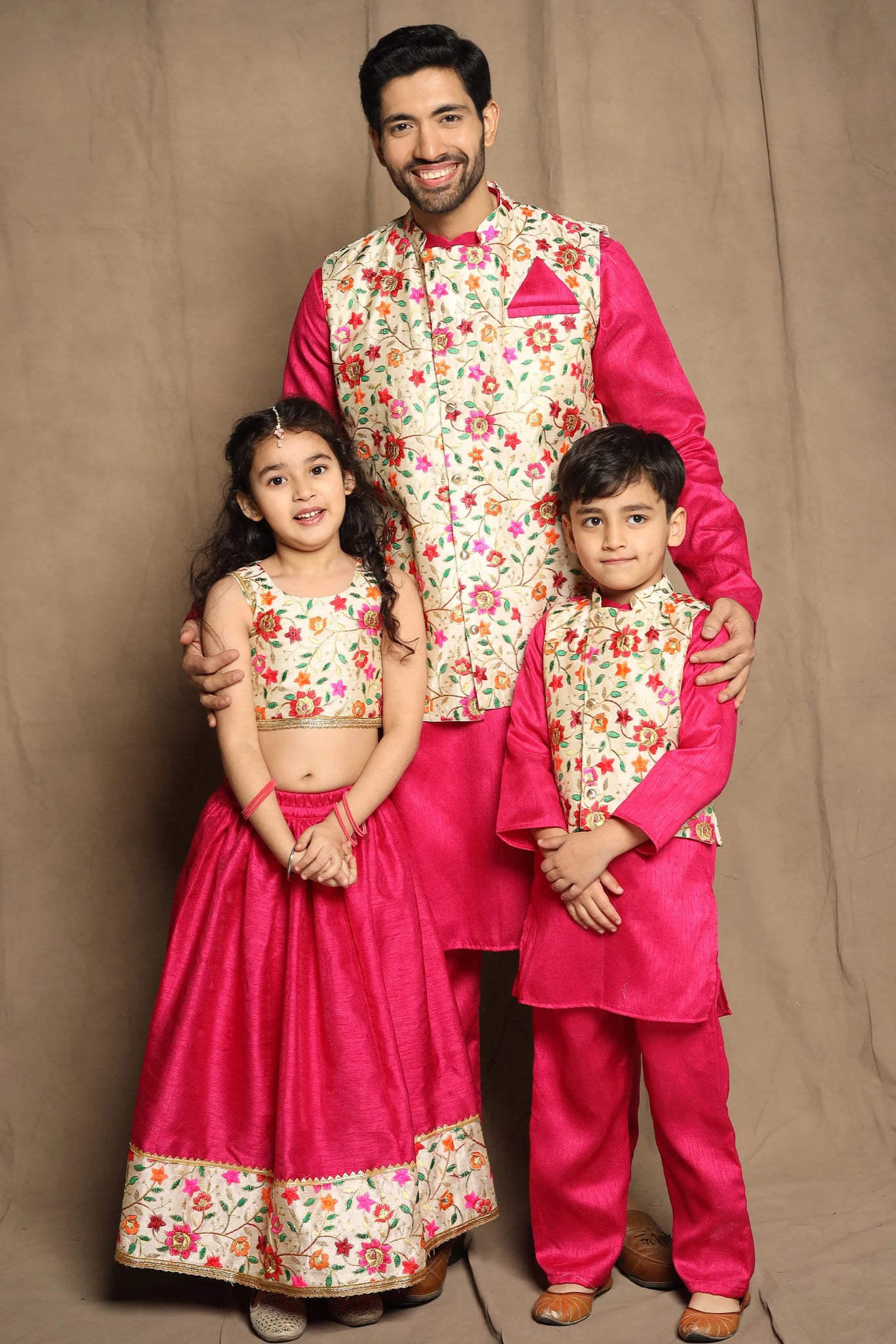 Ethnic Family Matching Outfit Set With Fuchsia And White Threadwork Em
