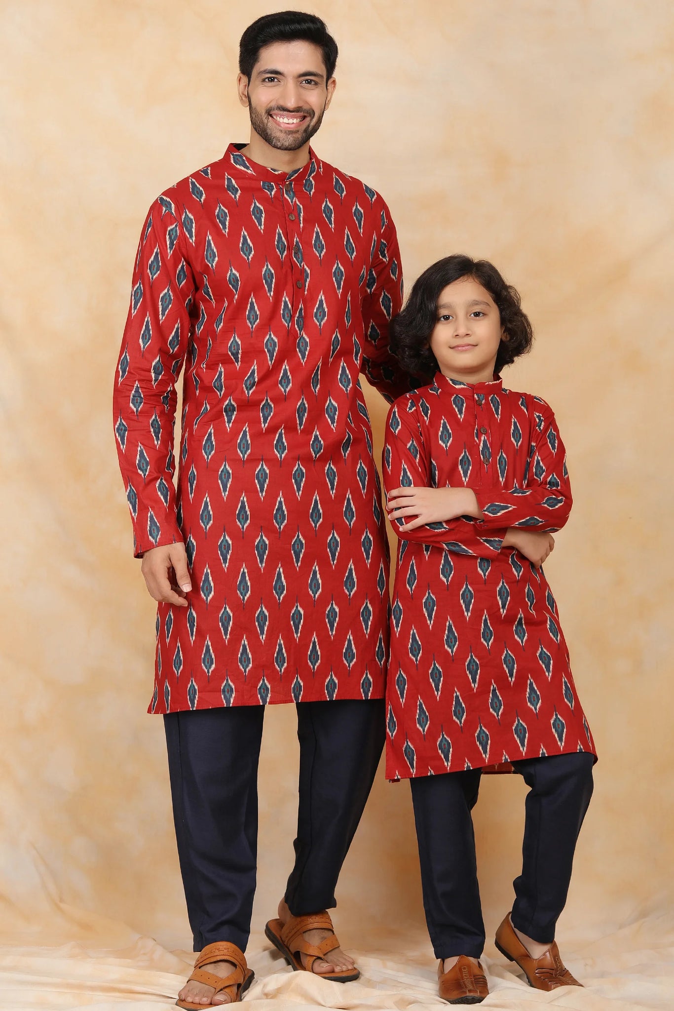 Maroon and Navy Ikkat Printed Matching Kurta Pyjama Father Son Twin