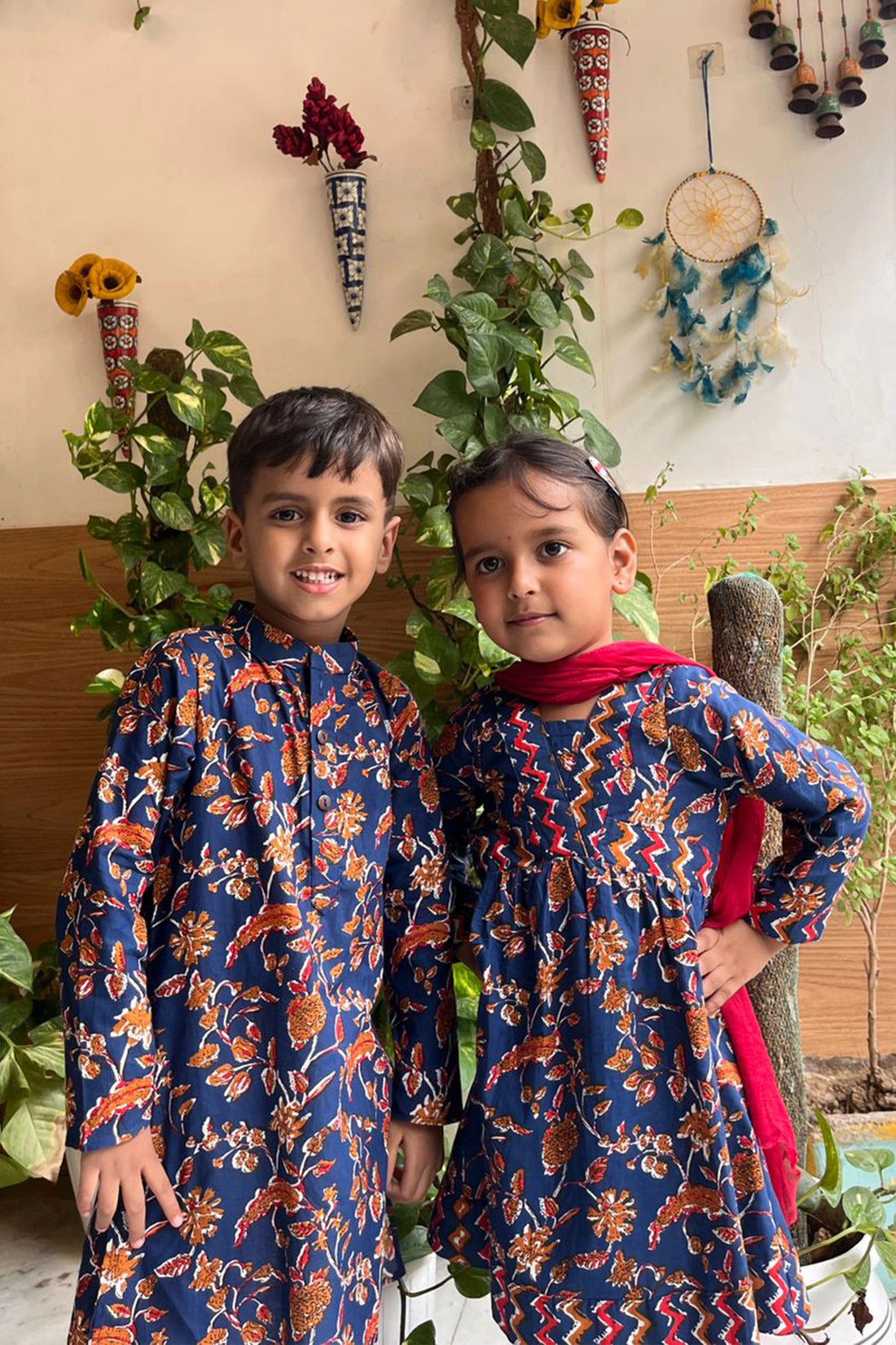 Navy Printed Suit Set With Kurta And Pajama For Men (Family Set)