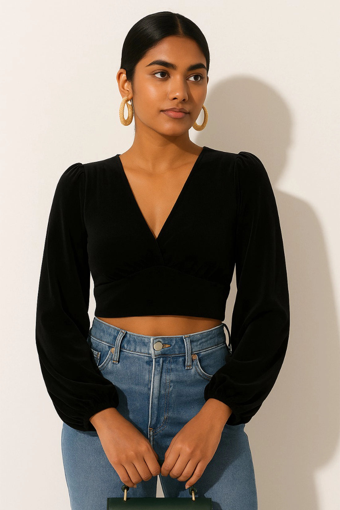 Velvet Muse – Noir Crop