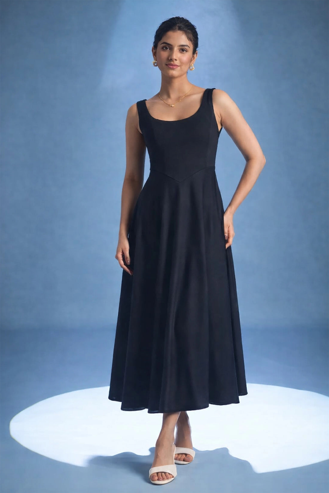 Élan Black Midi Dress