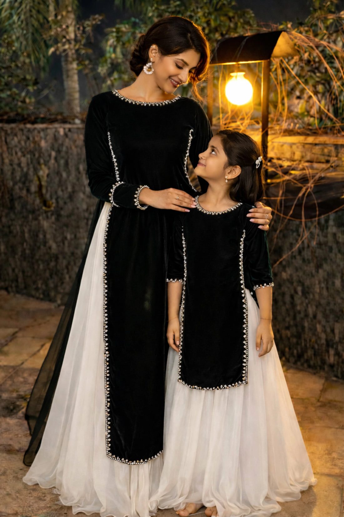 Saaya Skirt Kurta Set For Mom & Daughter – Classic Black