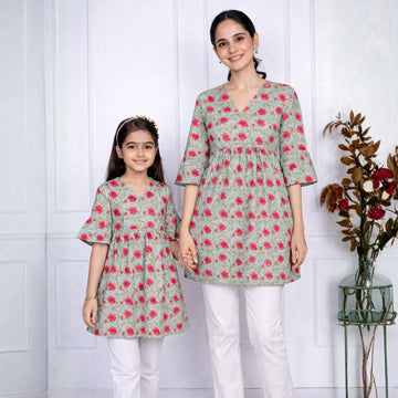Mommy’s Little Blossom Set