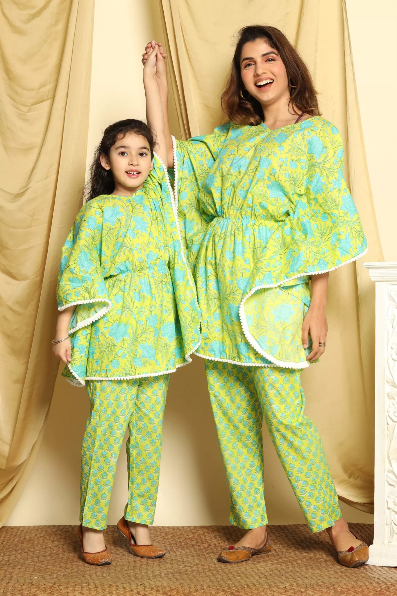 Mom Daughter Duo Blue and Green Printed Kaftan Set with Pants